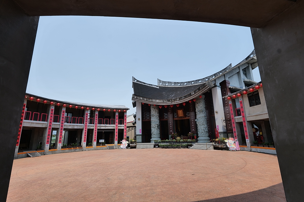 【宜蘭景點】 二結王公廟：日本大師設計，摸黃金發財樹補滿財庫！ @捲捲頭 ♡ 品味生活