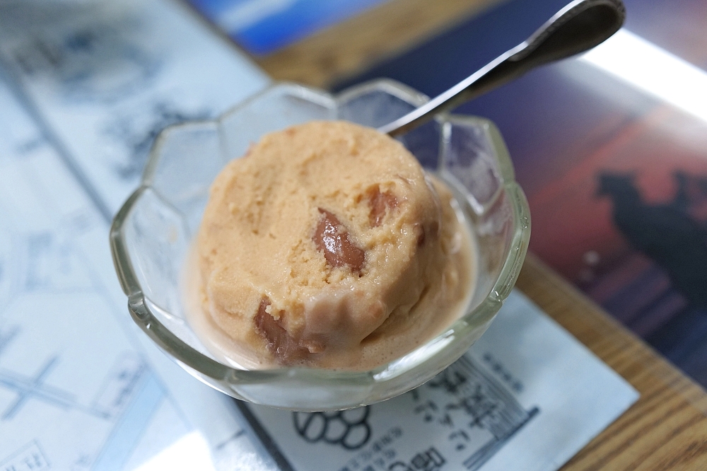 【1963冰品鐵支路腳】開在平交道旁的傳奇冰店，兩大球花生花豆冰太狂！ @捲捲頭 ♡ 品味生活