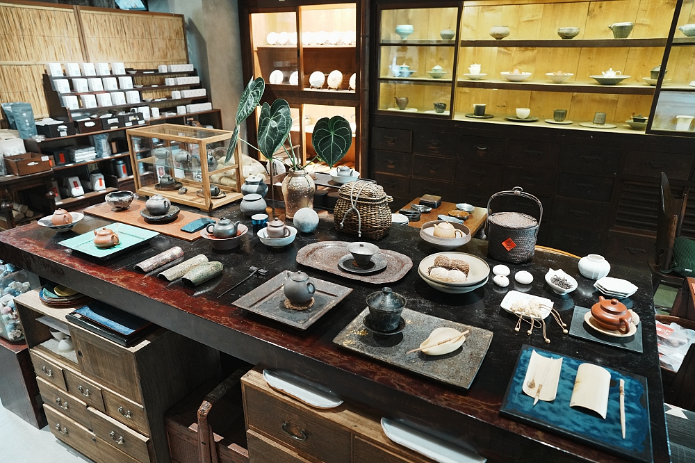 【日光山茶屋】 礁溪交流道旁 5 分鐘！純白茶屋看龜山島、享慢活下午茶 @捲捲頭 ♡ 品味生活