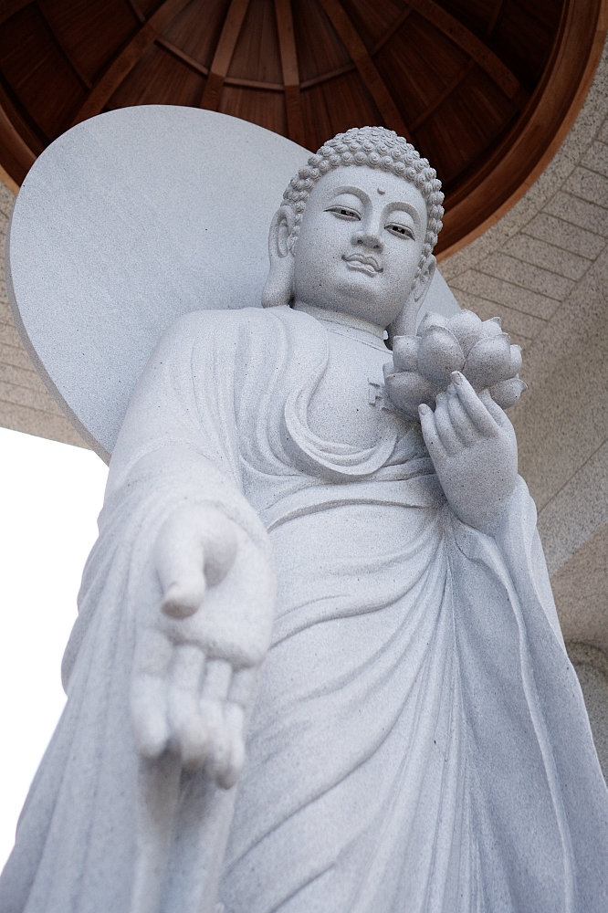 宜蘭東林寺｜比北后寺更安靜？冬山隱藏版鏡像大殿美翻了！ @捲捲頭 ♡ 品味生活