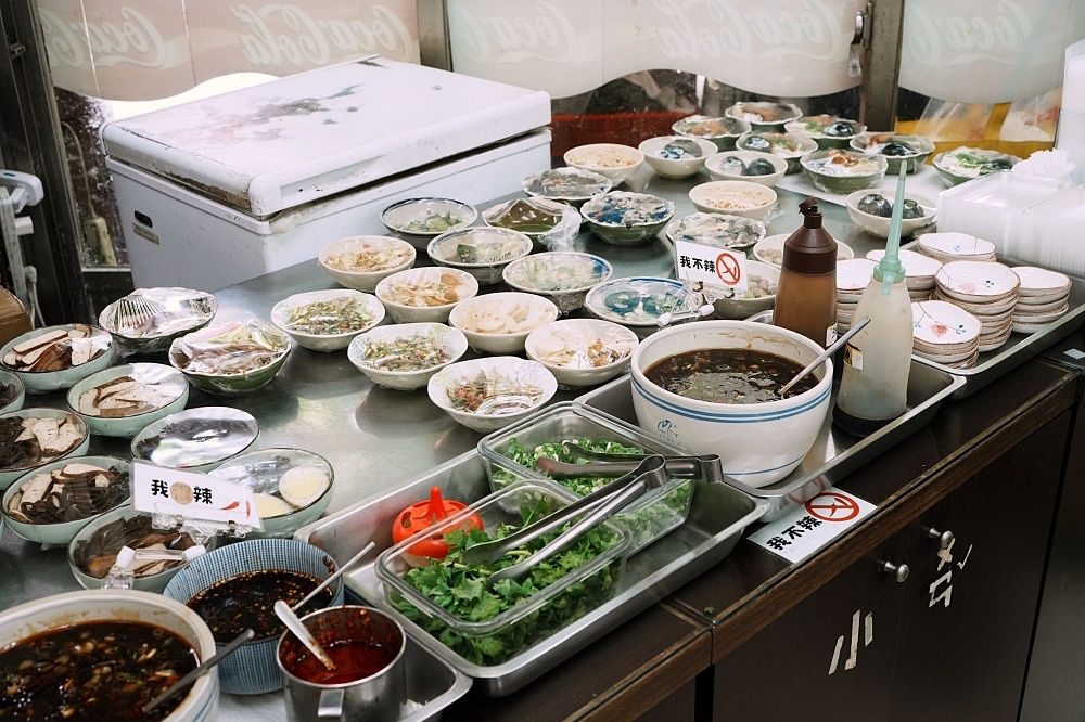 三重美食推薦｜高棚滿座牛肉麵，大份量半筋半肉百元佛心價！ @捲捲頭 ♡ 品味生活