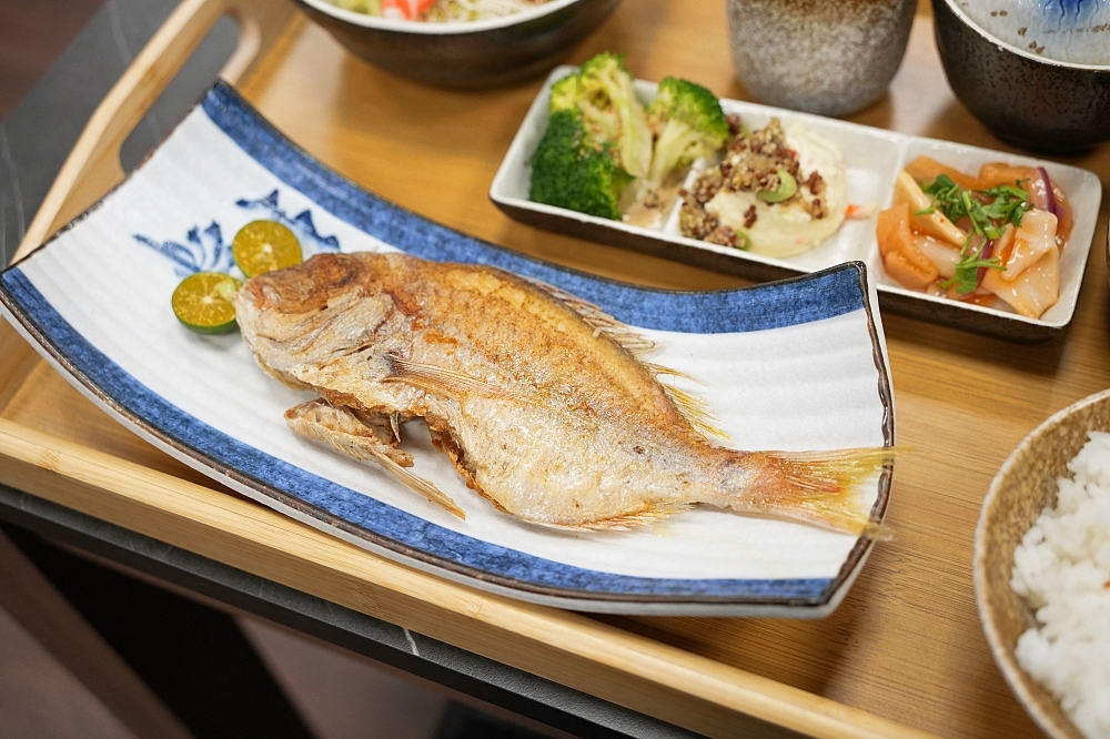 【光鮮生活美食館】必點櫻桃鴨烤鴨套餐、軟嫩豬肋排，高CP值聚餐首選 @捲捲頭 ♡ 品味生活