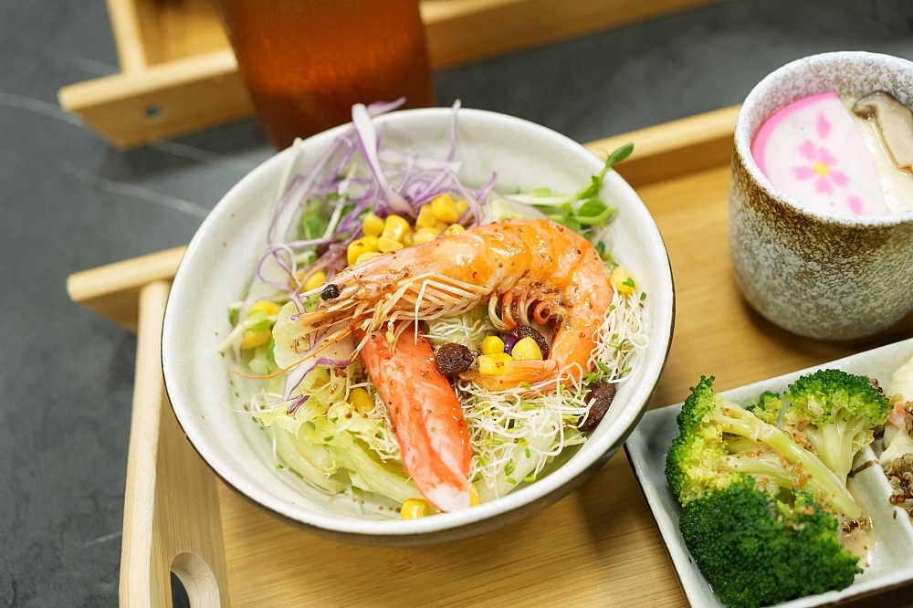 【光鮮生活美食館】必點櫻桃鴨烤鴨套餐、軟嫩豬肋排，高CP值聚餐首選 @捲捲頭 ♡ 品味生活