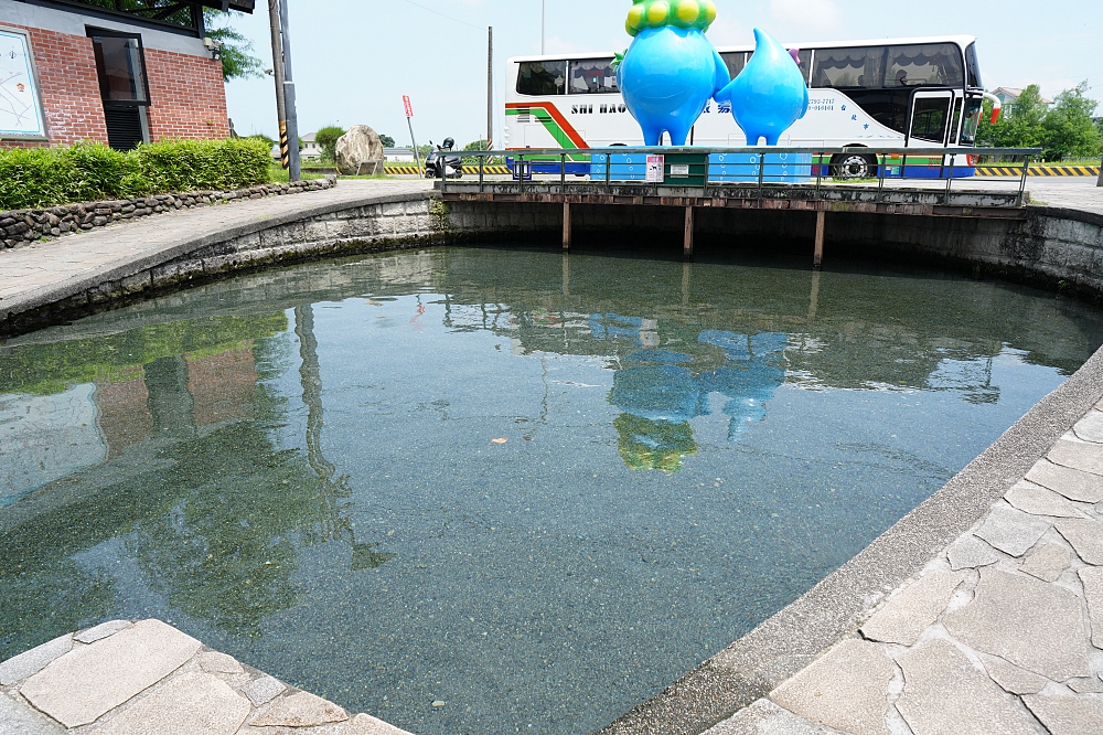 【螃蟹冒泡】 宜蘭員山免費湧泉：地底冒泡超冰涼、親子玩水沖洗設施全攻略 @捲捲頭 ♡ 品味生活