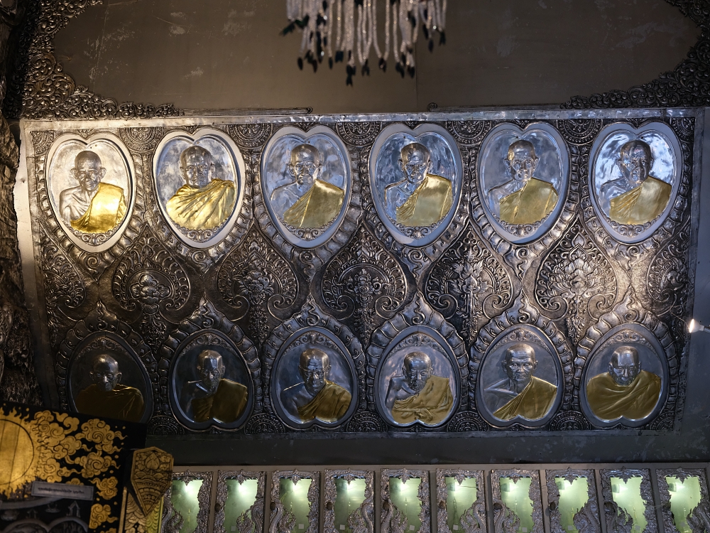 清邁景點推薦｜清邁銀廟（素攀寺）：近觀光區的手工銀雕奇景，入園須知與心得分享 @捲捲頭 ♡ 品味生活