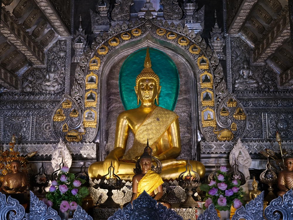 清邁景點推薦｜清邁銀廟（素攀寺）：近觀光區的手工銀雕奇景，入園須知與心得分享 @捲捲頭 ♡ 品味生活