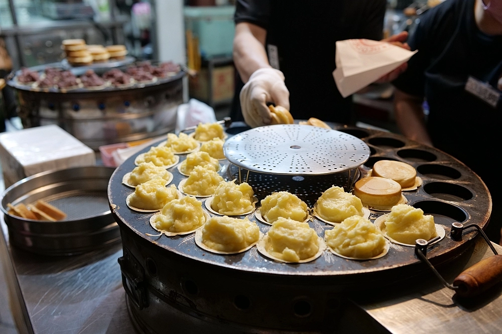 花蓮【浪花丸 かき氷&bull;島食】文青吃冰打卡聖地，招牌八重山彩熊君X藍色富士山冰，療癒你的心！ @捲捲頭 ♡ 品味生活