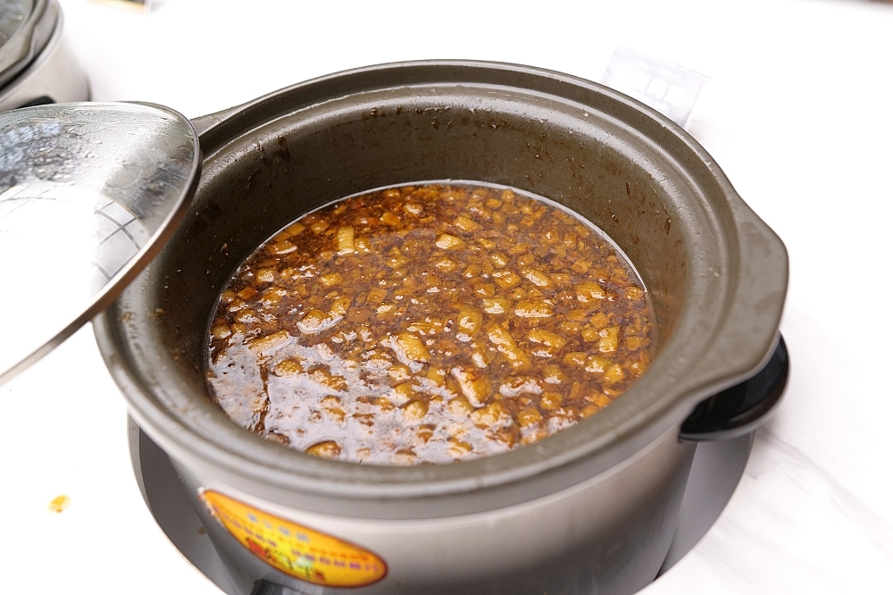 嗑肉石鍋-羅東純精店｜超狂800克肉肉瀑布，法鬥牛奶鍋萌翻全場！ @捲捲頭 ♡ 品味生活