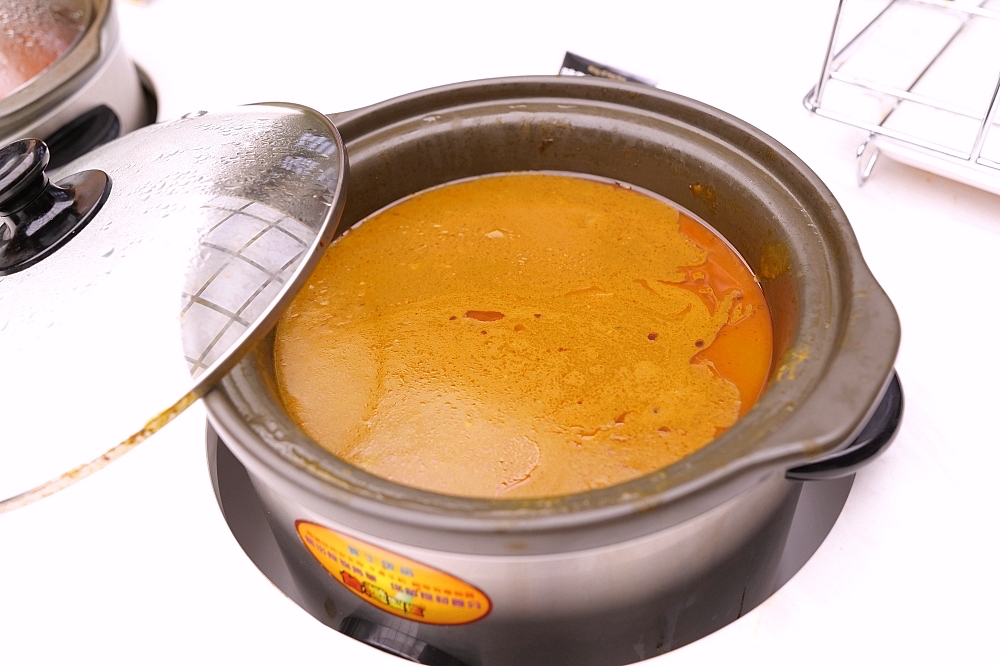 嗑肉石鍋-羅東純精店｜超狂800克肉肉瀑布，法鬥牛奶鍋萌翻全場！ @捲捲頭 ♡ 品味生活