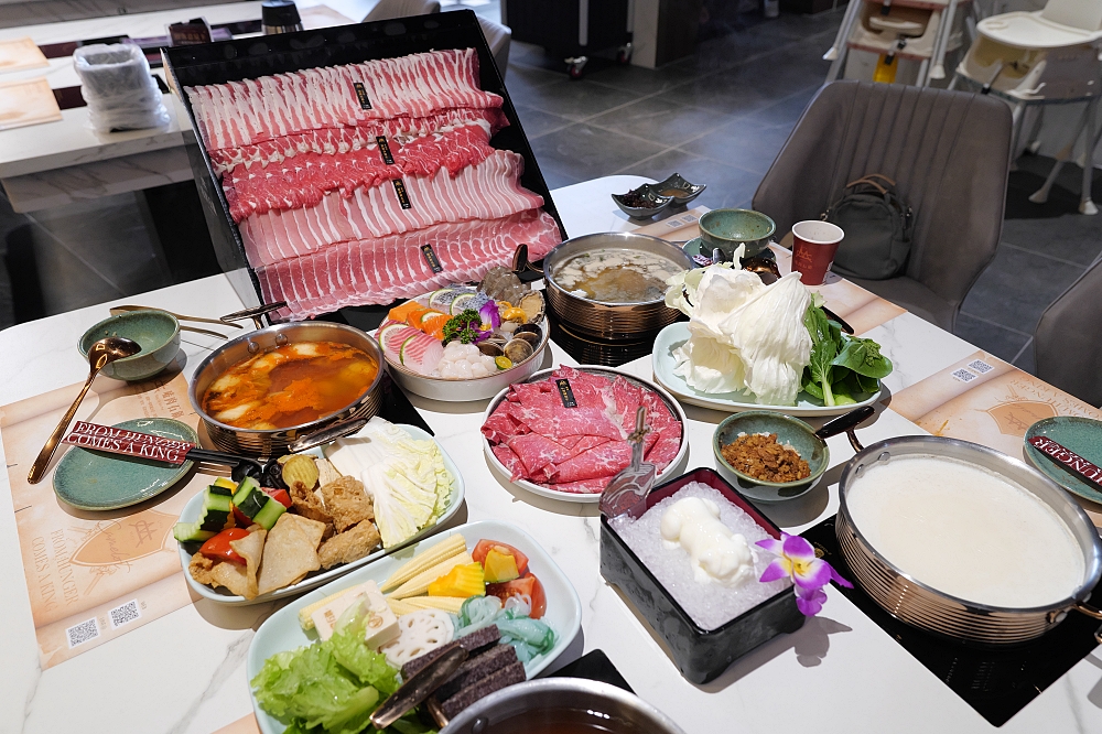 嗑肉石鍋-羅東純精店｜超狂800克肉肉瀑布，法鬥牛奶鍋萌翻全場！ @捲捲頭 ♡ 品味生活
