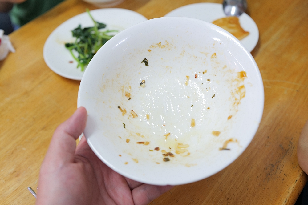 【一傳十蒜油拌麵】隱藏媽祖廟旁巷弄，一週只賣四天的現做手工麵 @捲捲頭 ♡ 品味生活