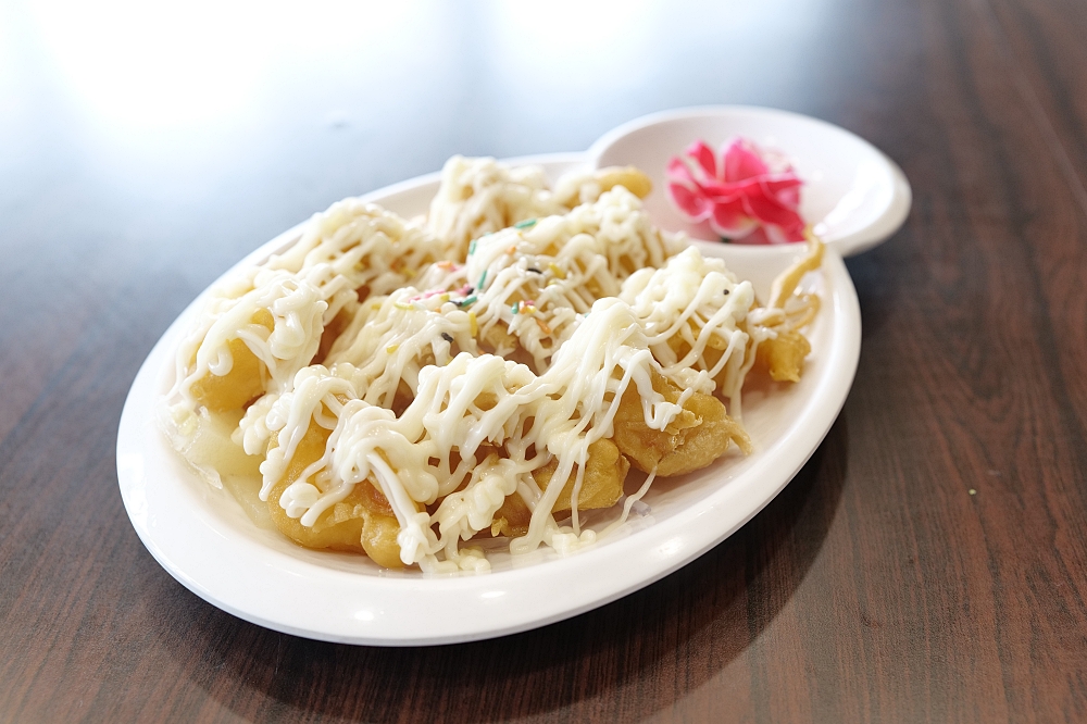 【基隆甕仔雞宜蘭分店】 國五交流道必吃！皮酥肉嫩不柴、淋上精華雞油超下飯 @捲捲頭 ♡ 品味生活