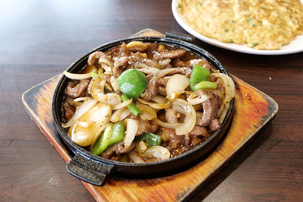 【基隆甕仔雞宜蘭分店】 國五交流道必吃!皮酥肉嫩不柴、淋上精華雞油超下飯 @捲捲頭 ♡ 品味生活 【基隆甕仔雞宜蘭分店】 國五交流道必吃!皮酥肉嫩不柴、淋上精華雞油超下飯 @捲捲頭 ♡ 品味生活
