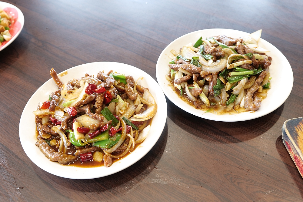 【基隆甕仔雞宜蘭分店】 國五交流道必吃！皮酥肉嫩不柴、淋上精華雞油超下飯 @捲捲頭 ♡ 品味生活