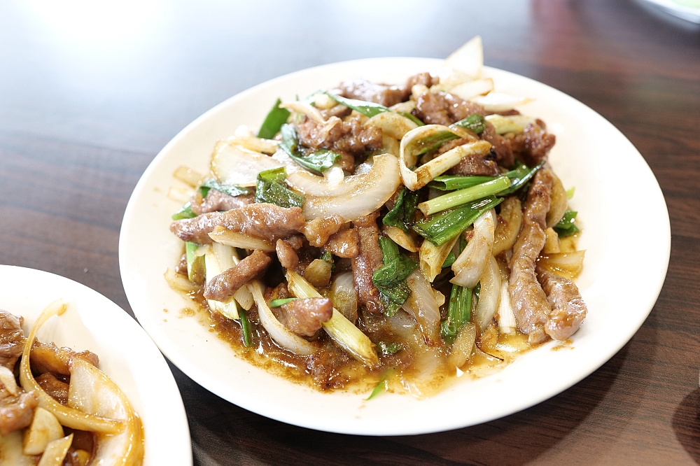 【基隆甕仔雞宜蘭分店】 國五交流道必吃!皮酥肉嫩不柴、淋上精華雞油超下飯 @捲捲頭 ♡ 品味生活 【基隆甕仔雞宜蘭分店】 國五交流道必吃!皮酥肉嫩不柴、淋上精華雞油超下飯 @捲捲頭 ♡ 品味生活