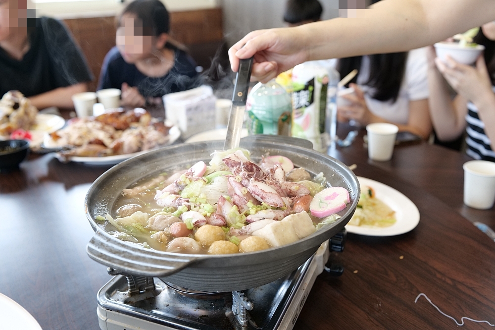 【基隆甕仔雞宜蘭分店】 國五交流道必吃!皮酥肉嫩不柴、淋上精華雞油超下飯 @捲捲頭 ♡ 品味生活 【基隆甕仔雞宜蘭分店】 國五交流道必吃!皮酥肉嫩不柴、淋上精華雞油超下飯 @捲捲頭 ♡ 品味生活