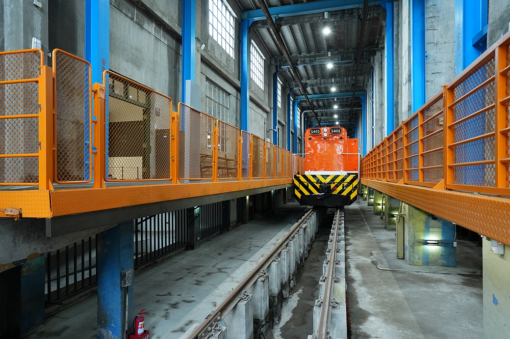 【國家鐵道博物館】全新台北機廠改建，百元逛柴電工廠超值得，藍皮普通號預約與交通攻略 @捲捲頭 ♡ 品味生活