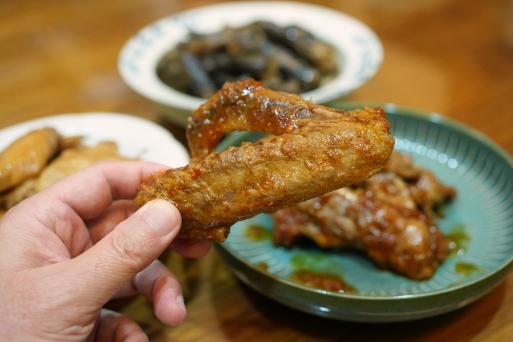 屋台拉麵|隱身鄉間的超人氣排隊拉麵,台式小菜與超濃豚骨完美結合 @捲捲頭 ♡ 品味生活 屋台拉麵|隱身鄉間的超人氣排隊拉麵,台式小菜與超濃豚骨完美結合 @捲捲頭 ♡ 品味生活