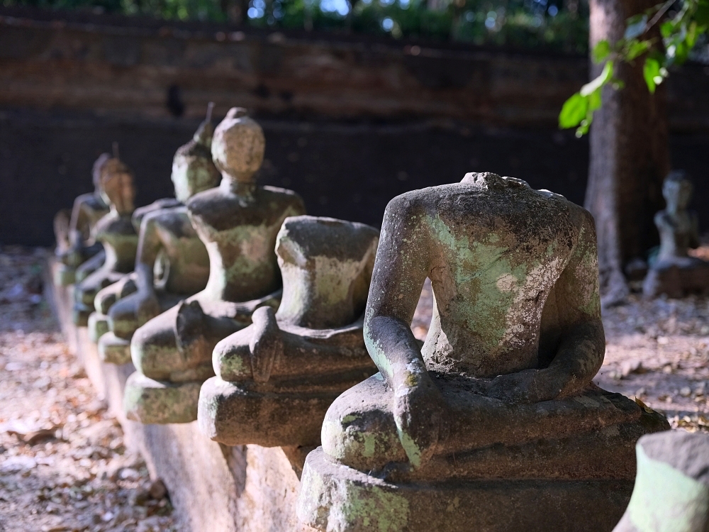 【悟孟寺】走進神祕地下隧道佛堂，感受最純粹的蘭納古寺靈氣 @捲捲頭 ♡ 品味生活