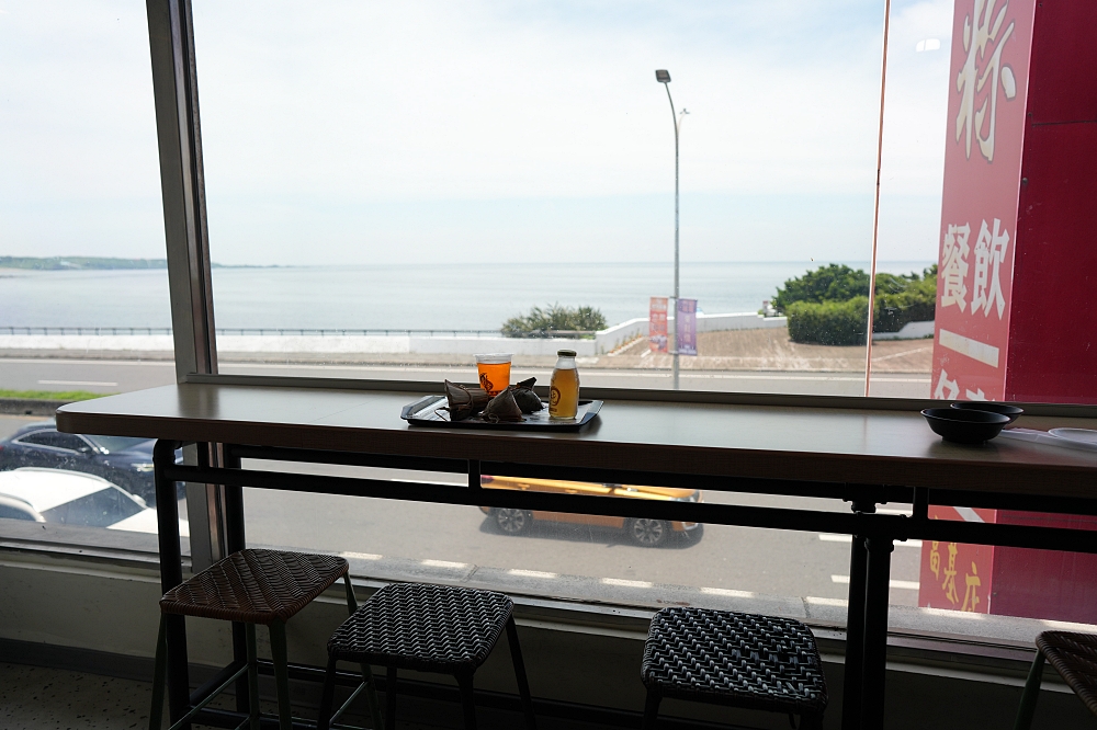 【劉家肉粽富基店】 石門婚紗廣場對面！看海景吹冷氣吃肉粽、停車與支付全攻略 @捲捲頭 ♡ 品味生活