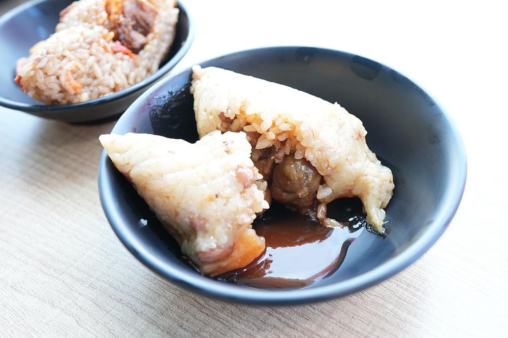 【劉家肉粽富基店】 石門婚紗廣場對面！看海景吹冷氣吃肉粽、停車與支付全攻略 @捲捲頭 ♡ 品味生活