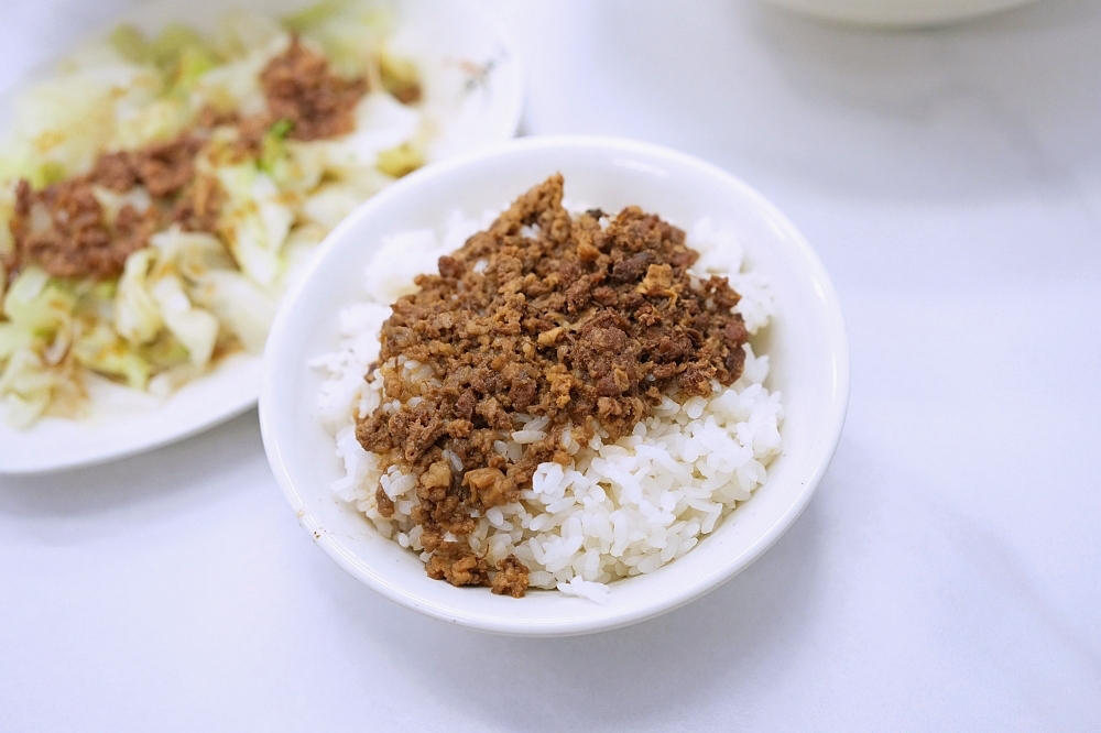【九添福牛肉麵館】新竹城隍廟美食,在地人激推的米其林必比登,滷味才是本體! @捲捲頭 ♡ 品味生活 【九添福牛肉麵館】新竹城隍廟美食,在地人激推的米其林必比登,滷味才是本體! @捲捲頭 ♡ 品味生活