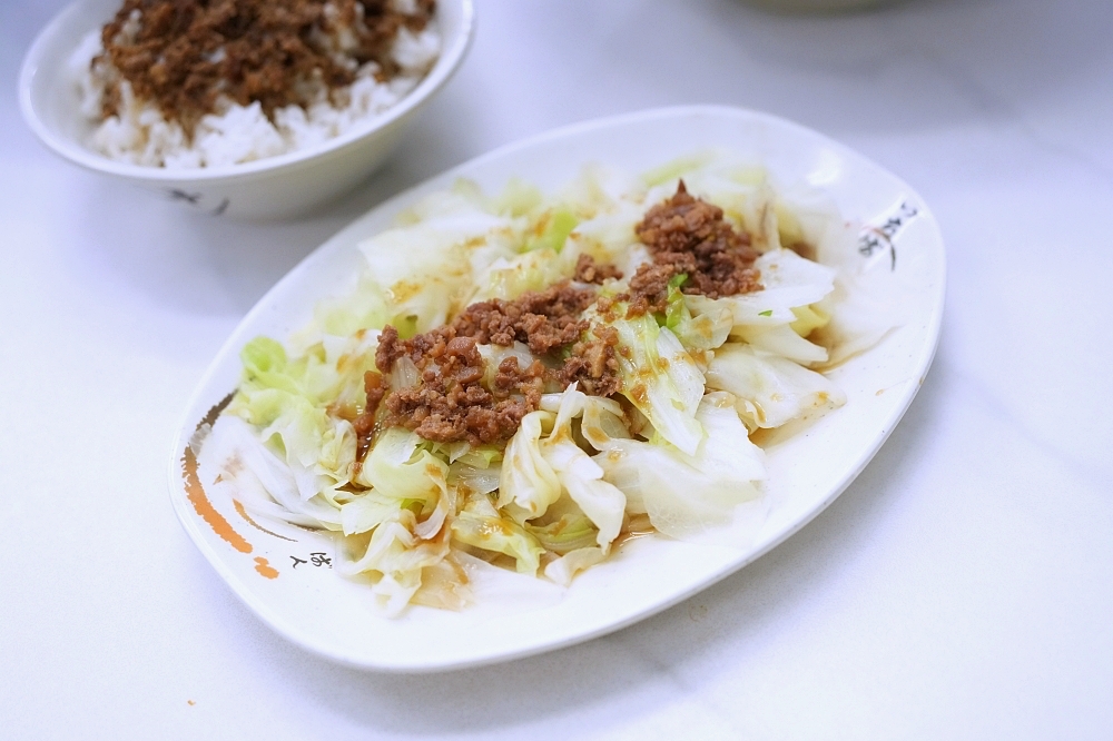 【九添福牛肉麵館】新竹城隍廟美食，在地人激推的米其林必比登，滷味才是本體！ @捲捲頭 ♡ 品味生活