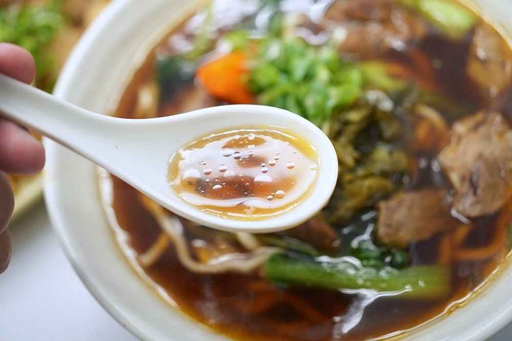 【九添福牛肉麵館】新竹城隍廟美食,在地人激推的米其林必比登,滷味才是本體! @捲捲頭 ♡ 品味生活 【九添福牛肉麵館】新竹城隍廟美食,在地人激推的米其林必比登,滷味才是本體! @捲捲頭 ♡ 品味生活