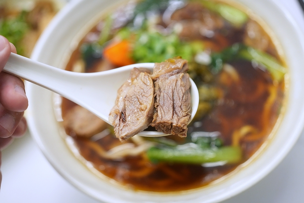【九添福牛肉麵館】新竹城隍廟美食,在地人激推的米其林必比登,滷味才是本體! @捲捲頭 ♡ 品味生活 【九添福牛肉麵館】新竹城隍廟美食,在地人激推的米其林必比登,滷味才是本體! @捲捲頭 ♡ 品味生活