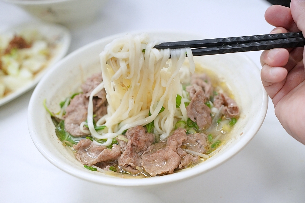【九添福牛肉麵館】新竹城隍廟美食,在地人激推的米其林必比登,滷味才是本體! @捲捲頭 ♡ 品味生活 【九添福牛肉麵館】新竹城隍廟美食,在地人激推的米其林必比登,滷味才是本體! @捲捲頭 ♡ 品味生活