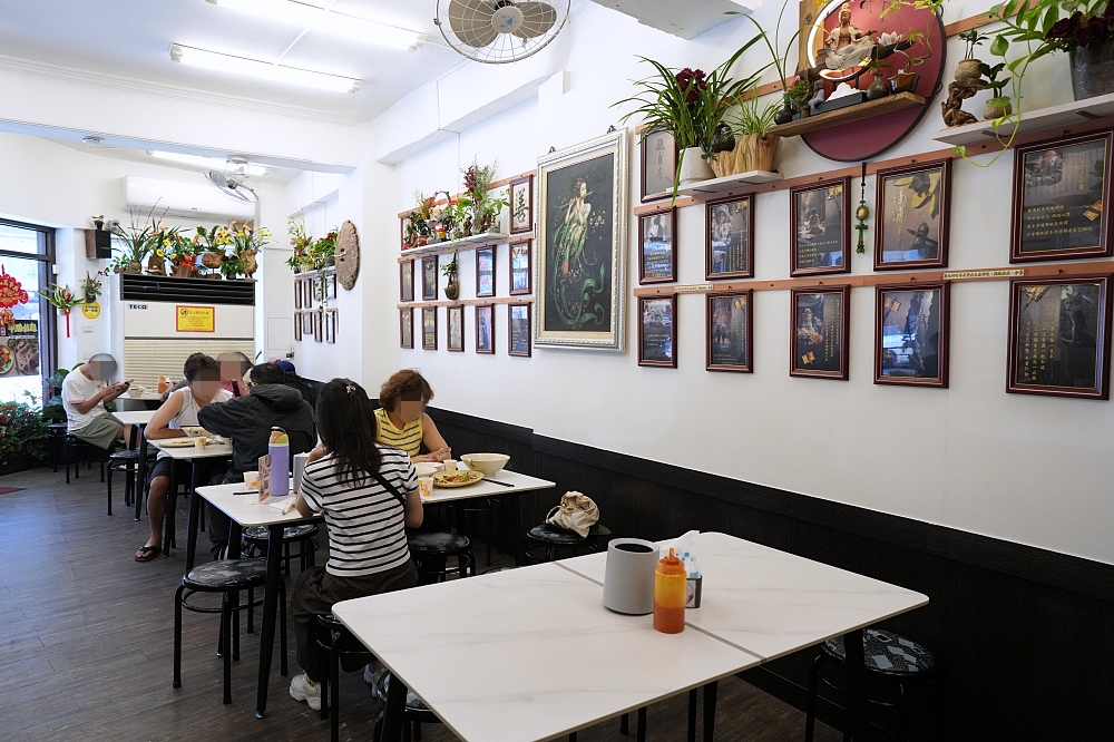【九添福牛肉麵館】新竹城隍廟美食,在地人激推的米其林必比登,滷味才是本體! @捲捲頭 ♡ 品味生活 【九添福牛肉麵館】新竹城隍廟美食,在地人激推的米其林必比登,滷味才是本體! @捲捲頭 ♡ 品味生活