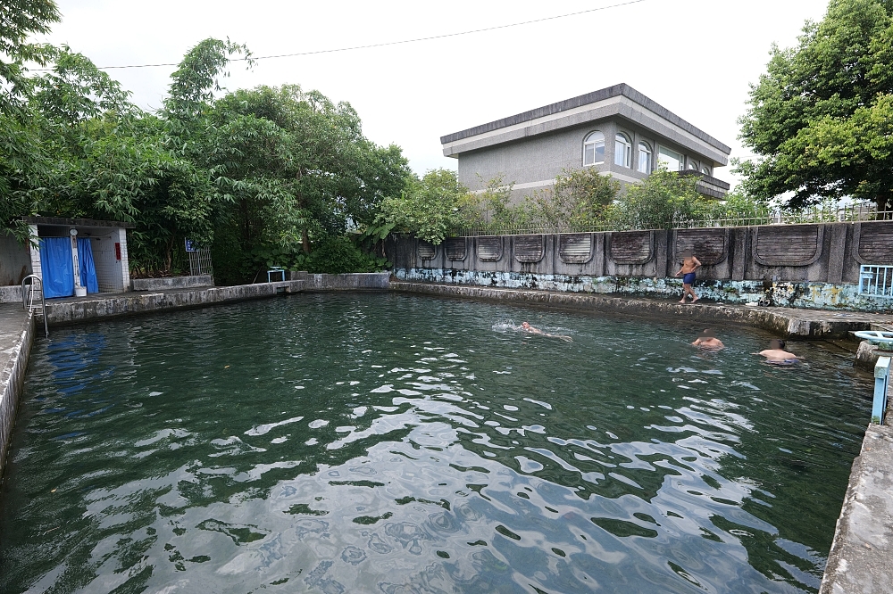 【阿蘭城湧泉池】路邊好停車、水質超乾淨,夏日免費泡腳抓魚蝦秘境 @捲捲頭 ♡ 品味生活 【阿蘭城湧泉池】路邊好停車、水質超乾淨,夏日免費泡腳抓魚蝦秘境 @捲捲頭 ♡ 品味生活