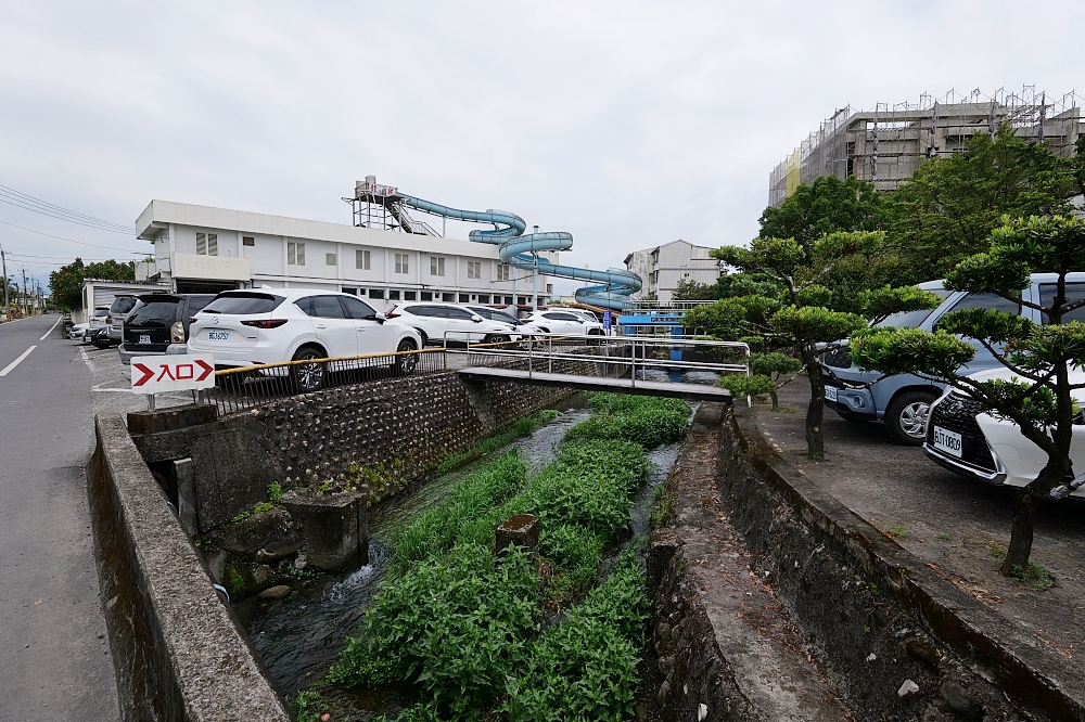 【龍泉游泳池】 宜蘭平價冷泉泳池！天然20度冷泉、3層樓滑水道與親子戲水攻略 @捲捲頭 ♡ 品味生活