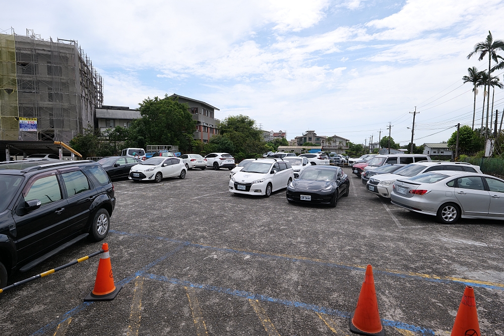 【龍泉游泳池】 宜蘭平價冷泉泳池！天然20度冷泉、3層樓滑水道與親子戲水攻略 @捲捲頭 ♡ 品味生活