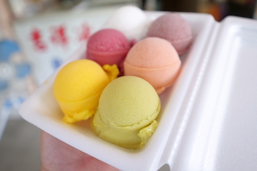 【吉祥冰城】 羅東平價綿綿冰推薦！一球15元、六球70元，濃郁天然水果味 @捲捲頭 ♡ 品味生活