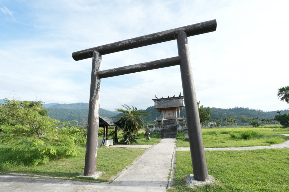 【鹿野神社】 台東日式打卡秘境！免門票大鳥居、手水舍與鹿野崑慈堂順遊攻略 @捲捲頭 ♡ 品味生活