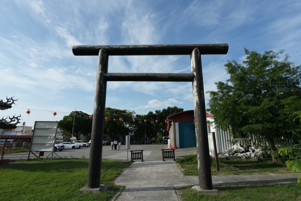 【鹿野神社】 台東日式打卡秘境！免門票大鳥居、手水舍與鹿野崑慈堂順遊攻略 @捲捲頭 ♡ 品味生活