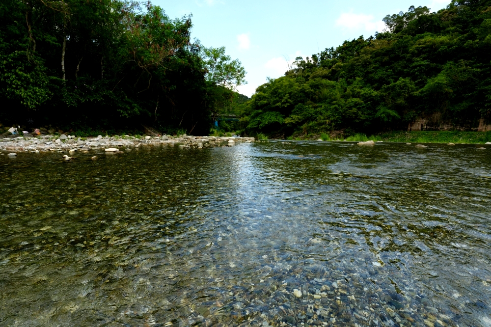 【白鮑溪親水園區】2026花蓮暑假消暑首選!免費藍寶石野溪玩水攻略 @捲捲頭 ♡ 品味生活 【白鮑溪親水園區】2026花蓮暑假消暑首選!免費藍寶石野溪玩水攻略 @捲捲頭 ♡ 品味生活