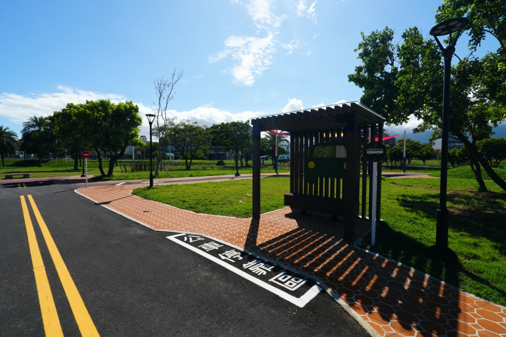 【花蓮大本交通主題公園】 最新免費放電聖地！迷你車道、交通安全遊戲區與行前指南 @捲捲頭 ♡ 品味生活