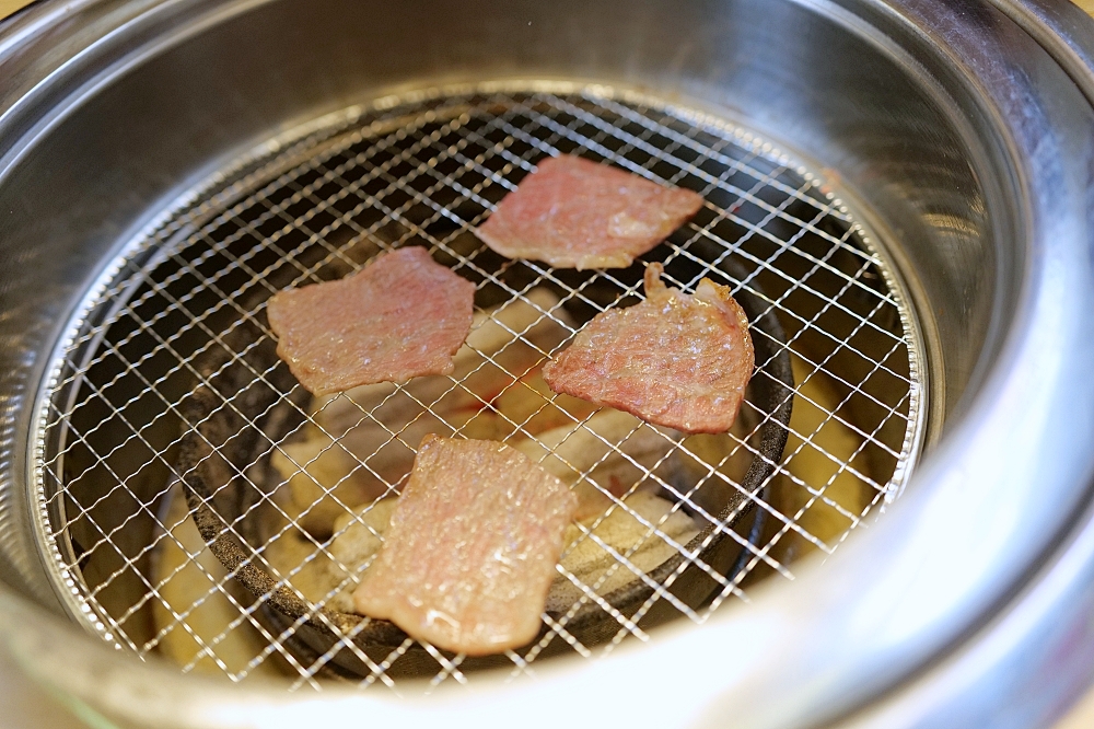 一個人也能吃的燒肉，礁溪豚兵衛 @捲捲頭 ♡ 品味生活