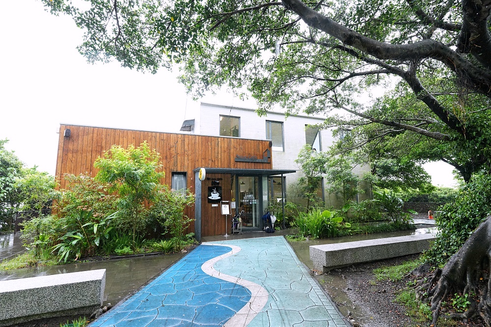 【九號咖啡館石城館】 舊草嶺隧道出口海景咖啡廳!二樓預約制大窗美拍、火車景觀指南 @捲捲頭 ♡ 品味生活 【九號咖啡館石城館】 舊草嶺隧道出口海景咖啡廳!二樓預約制大窗美拍、火車景觀指南 @捲捲頭 ♡ 品味生活