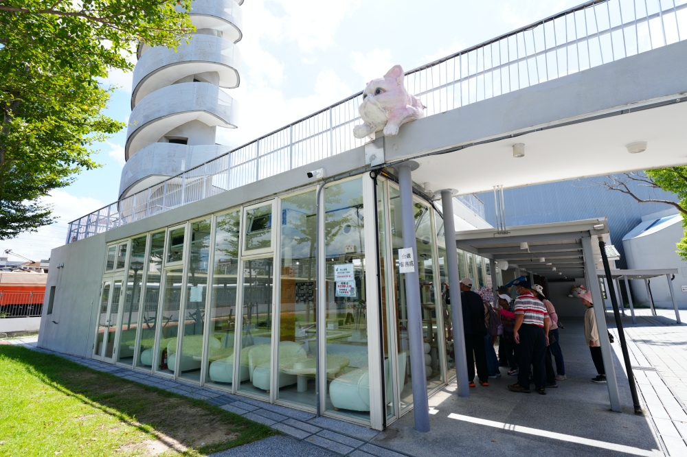【臺鐵喵務處】 苗栗火車頭園區必訪!17隻親人貓咪互動、現場預約時段與門票攻略 @捲捲頭 ♡ 品味生活 【臺鐵喵務處】 苗栗火車頭園區必訪!17隻親人貓咪互動、現場預約時段與門票攻略 @捲捲頭 ♡ 品味生活