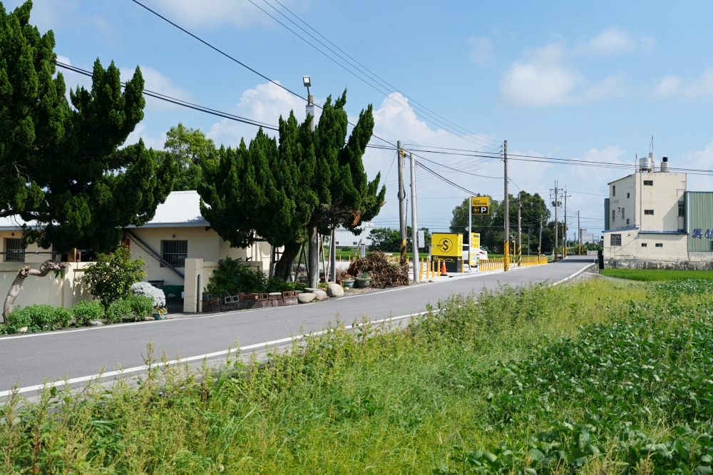 【星巴克苑裡稻香門市】 被稻田包圍的發呆秘境!買完垂坤順遊咖啡廳推薦 @捲捲頭 ♡ 品味生活 【星巴克苑裡稻香門市】 被稻田包圍的發呆秘境!買完垂坤順遊咖啡廳推薦 @捲捲頭 ♡ 品味生活