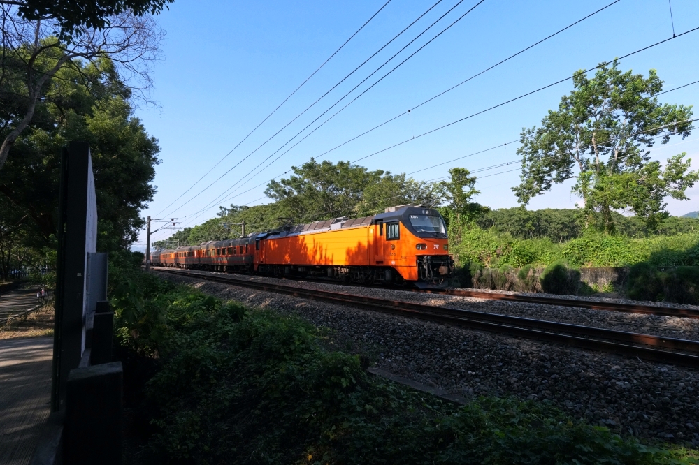 台中后豐鐵馬道一日遊:花梁鋼橋、九號隧道、租車交通全攻略! @捲捲頭 ♡ 品味生活 台中后豐鐵馬道一日遊:花梁鋼橋、九號隧道、租車交通全攻略! @捲捲頭 ♡ 品味生活