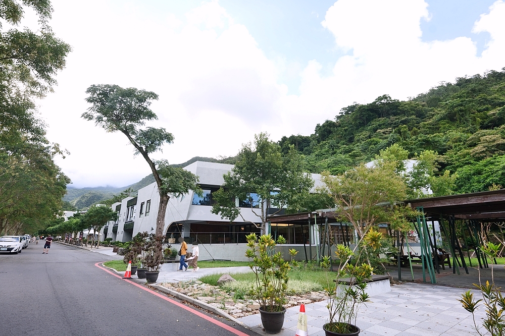 【礁溪五峰旗溫泉泡腳池】 全新免費開放！洗腳區與設施介紹、營業時間避坑指南 @捲捲頭 ♡ 品味生活