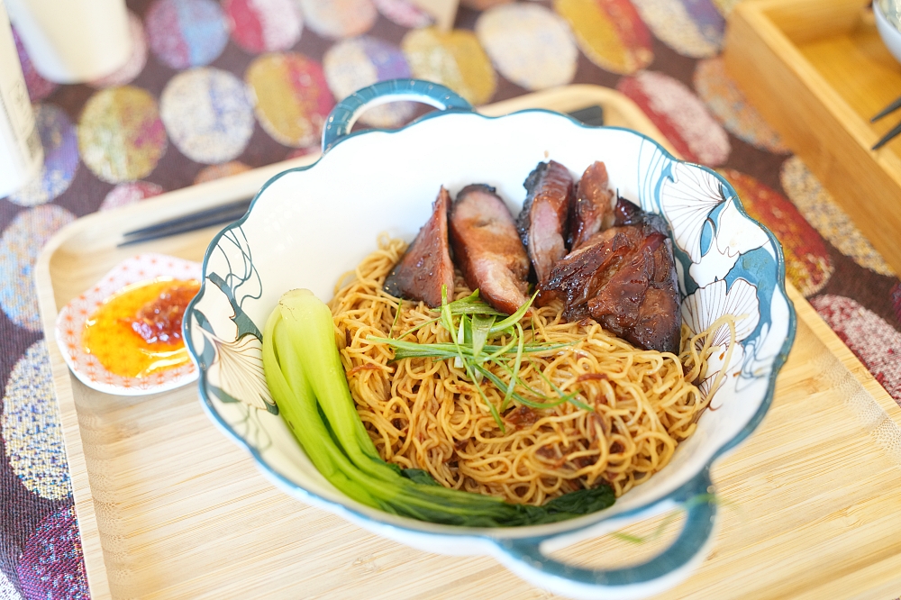 【叭噗茶室】隱藏版老宅港式小食，神級炭火叉燒飯與道地港味漏奶西多士 @捲捲頭 ♡ 品味生活