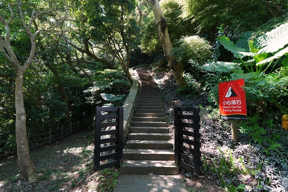 【牛港稜步道】觀音山隱藏版大景,直擊台北港與淡江大橋絕美海景 @捲捲頭 ♡ 品味生活 【牛港稜步道】觀音山隱藏版大景,直擊台北港與淡江大橋絕美海景 @捲捲頭 ♡ 品味生活