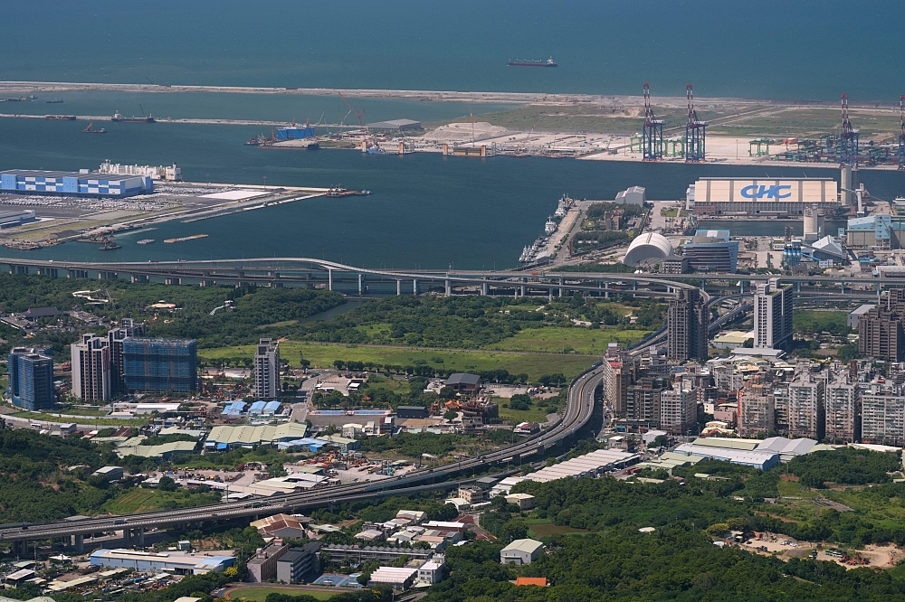 【牛港稜步道】觀音山隱藏版大景,直擊台北港與淡江大橋絕美海景 @捲捲頭 ♡ 品味生活 【牛港稜步道】觀音山隱藏版大景,直擊台北港與淡江大橋絕美海景 @捲捲頭 ♡ 品味生活