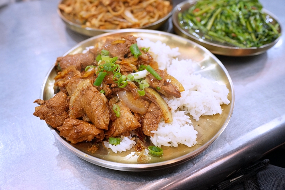 【泰杯杯泰式料理】百元有找道地泰味與平價推薦，公館水源市場美食！ @捲捲頭 ♡ 品味生活