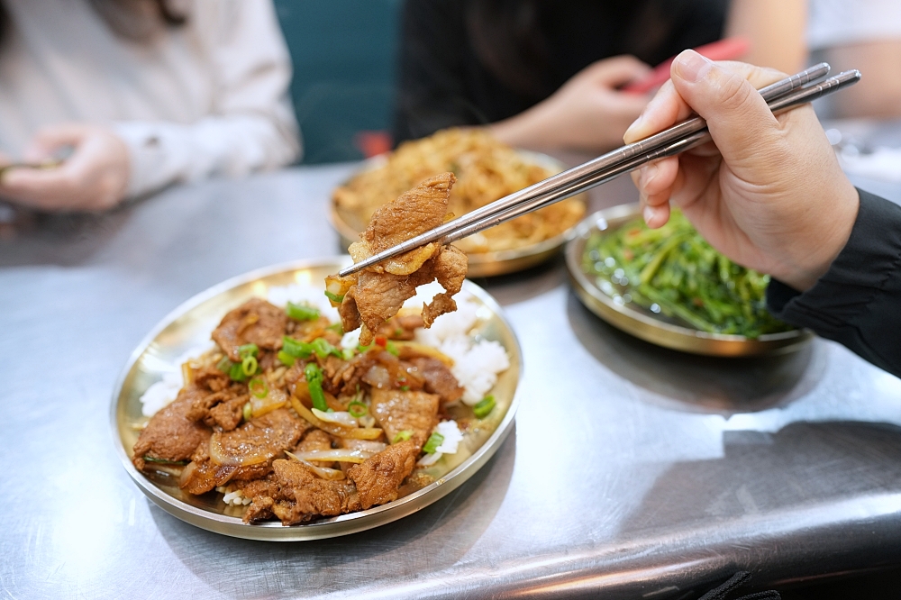 【泰杯杯泰式料理】百元有找道地泰味與平價推薦，公館水源市場美食！ @捲捲頭 ♡ 品味生活
